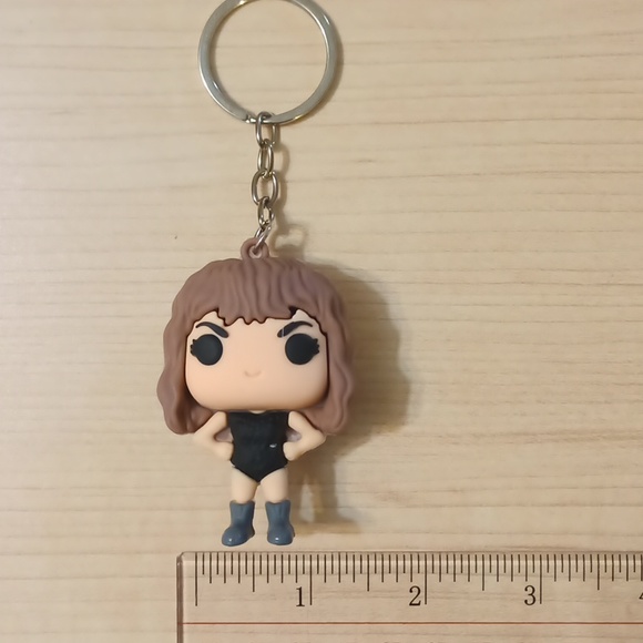 🆕 Taylor Swift Figurine Key Chain Bag Clip Chain - Picture 6 of 6